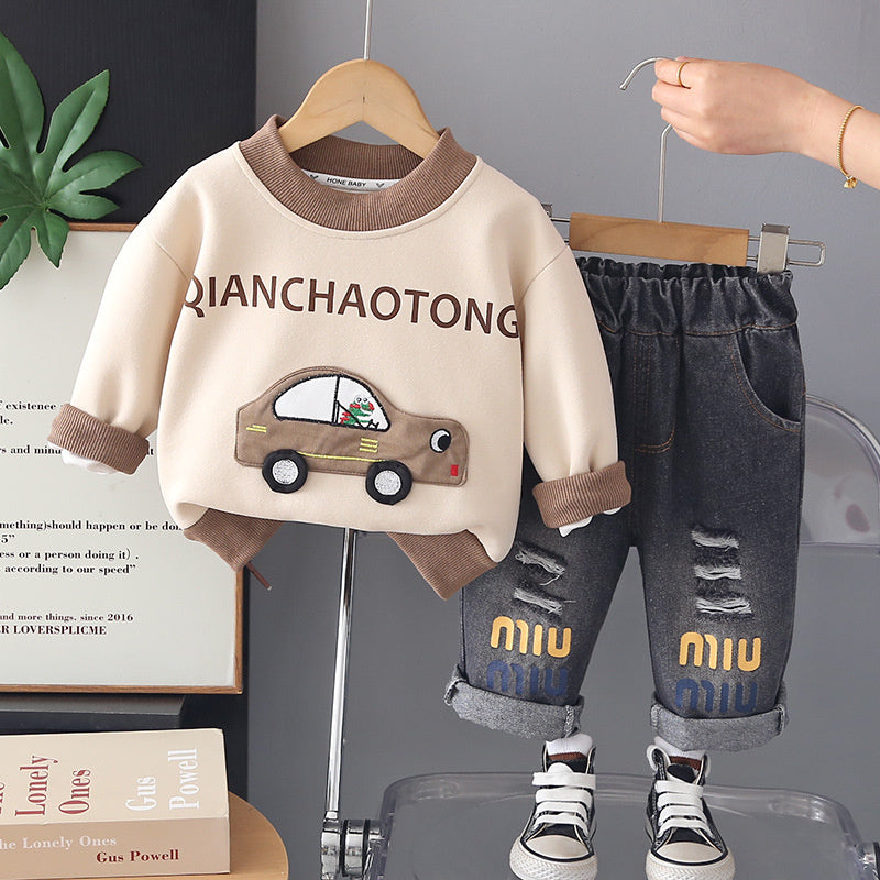 Boys' Spring Outfit: Stylish and Fashionable Cartoon 3D Car Two-Piece Set, Handsome Toddler Casual Baby Clothes