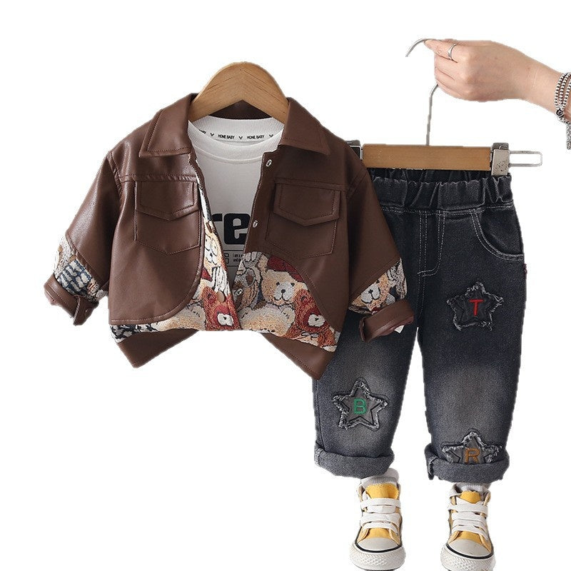 Outfit 2026 New Stylish Small and Medium-Sized Children's Autumn Boys' Baby Jacquard Bear Leather Jacket Three-Piece Trendy Set