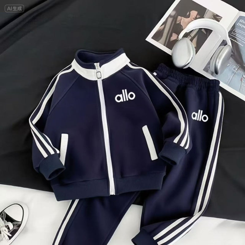 Fleece-Lined Zipper Jacket Set: Trendy Children's Autumn and Winter Casual Sports Fashion Sweatshirt Set for Older Kids