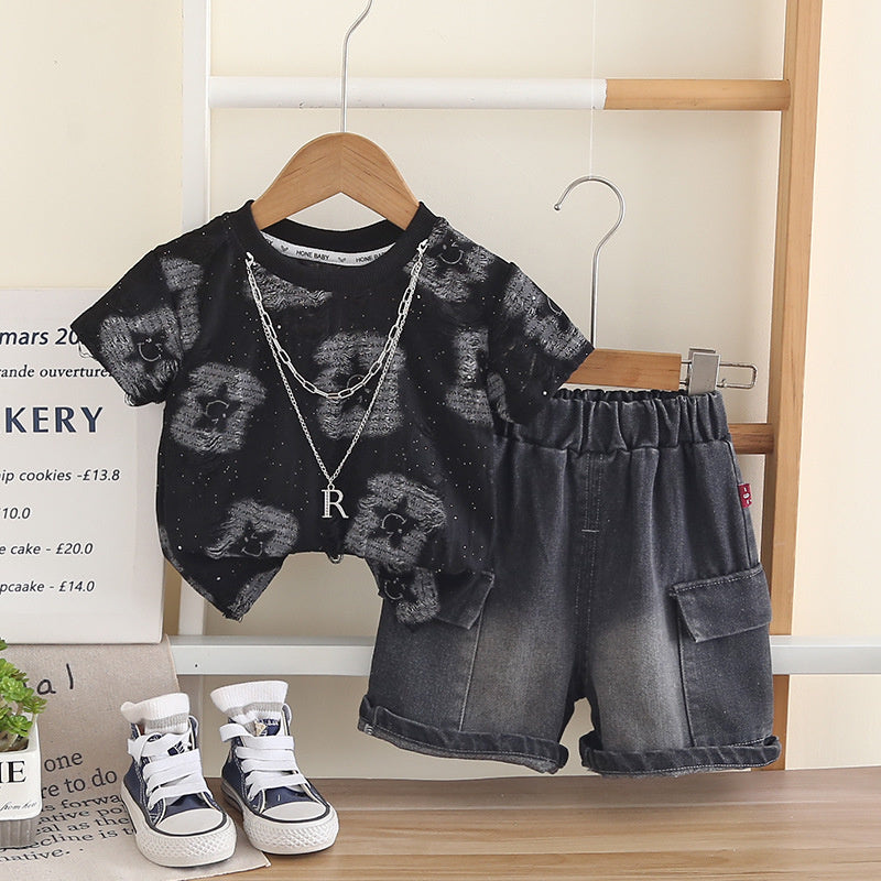 Boys' Outfit Set 2026 New Summer Style Children's Star Smiley Face Short Sleeve Necklace Two-Piece Baby Clothes Trendy