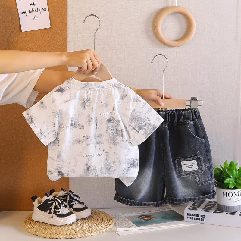 Boys' short-sleeve suit, 2026 new stylish design with earphone pocket, summer clothing for infants and toddlers, two-piece set