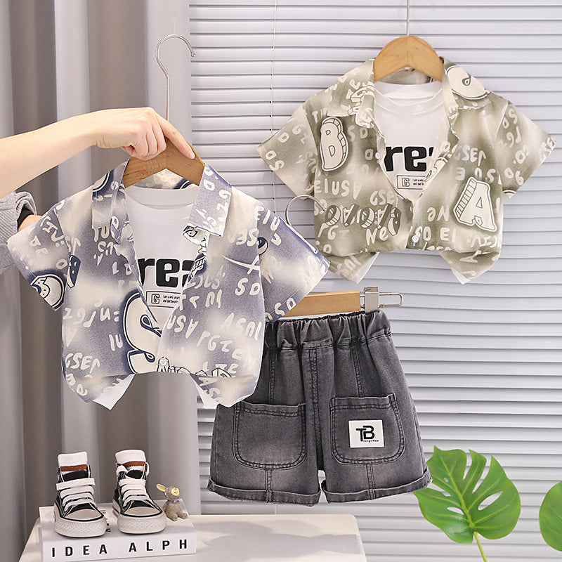 New stylish summer outfit boys: trendy three-piece set for toddlers and children with letter-print short-sleeve shirt