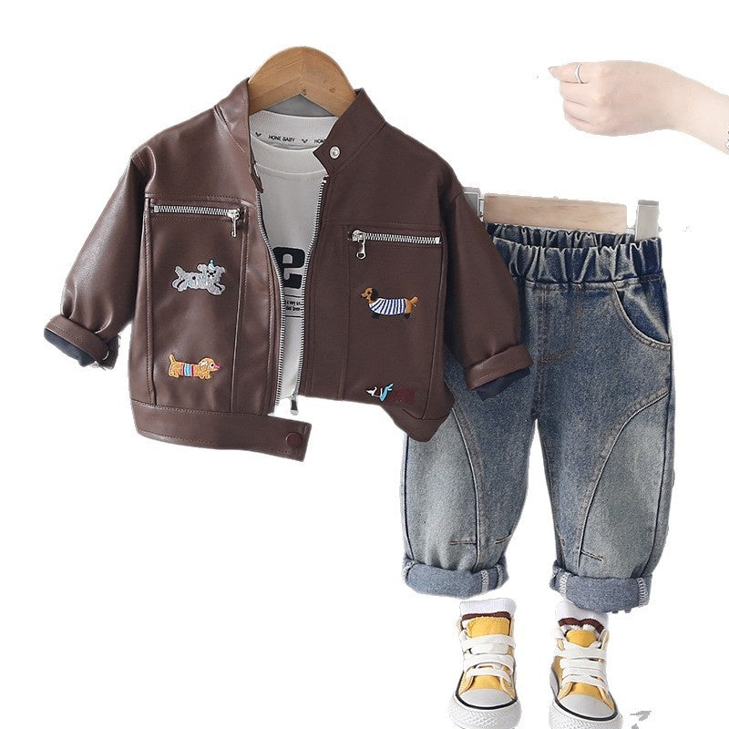 Outfit 2026 New Fashionable Casual Boys' Stand Collar Puppy Leather Jacket Spring Autumn Three-Piece Set
