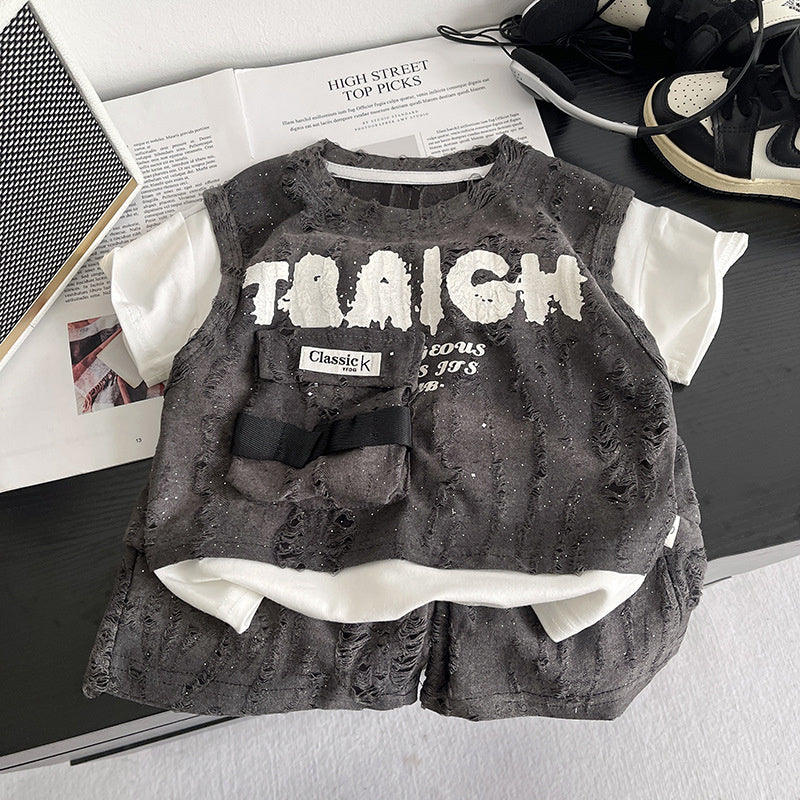 Boys' Outfit 2026 New Fashionable Letter Print Ripped Short Sleeve Baby Summer Shorts Children's Clothing