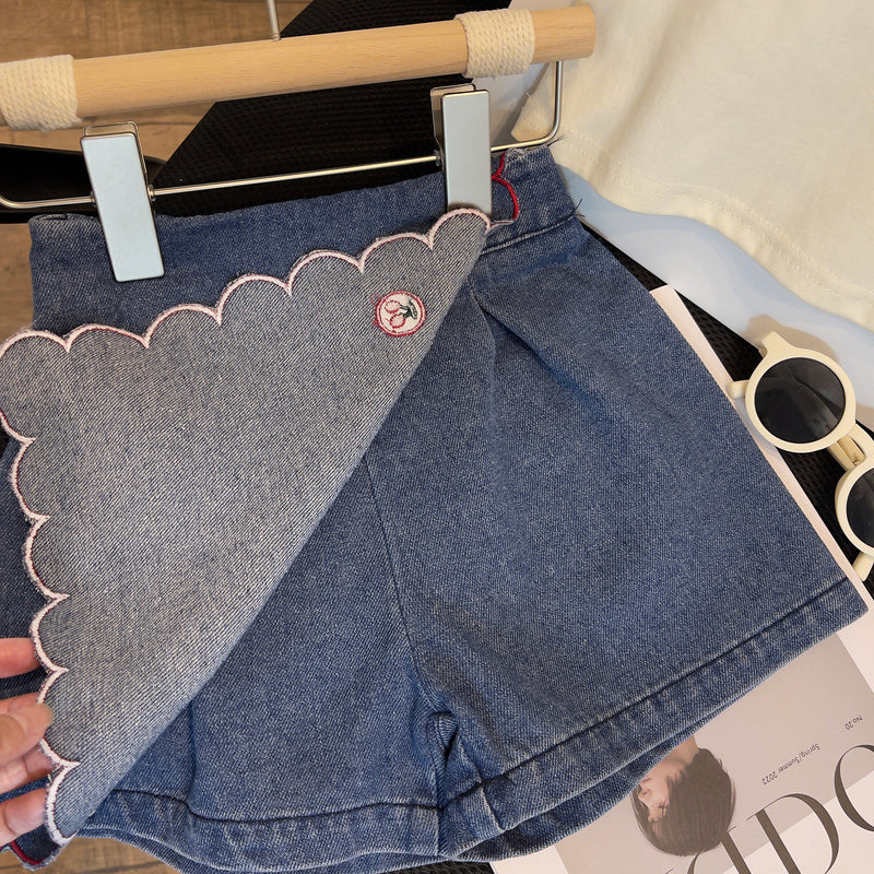 Cute Summer Two-Piece Set for Girls: Fashionable Collared Vest Top with Lace and Embroidered Jeans